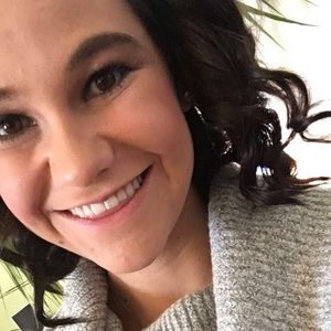 Meet your Posher, Malissa